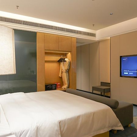 Paco Hotel Shenzhen Luohu Port Buitenkant foto