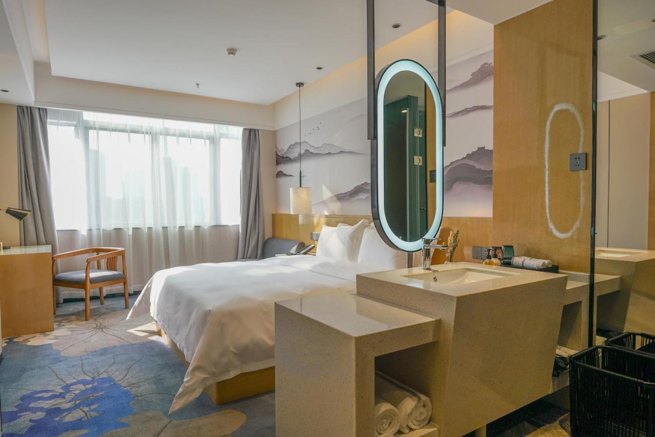Paco Hotel Shenzhen Luohu Port Buitenkant foto