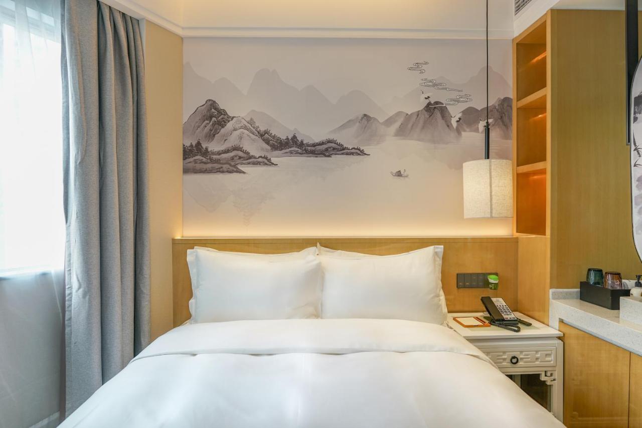 Paco Hotel Shenzhen Luohu Port Buitenkant foto