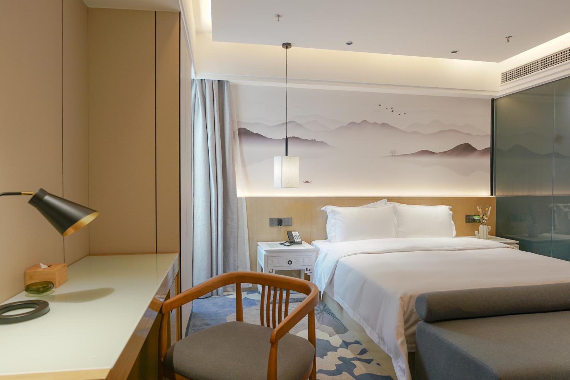 Paco Hotel Shenzhen Luohu Port Buitenkant foto