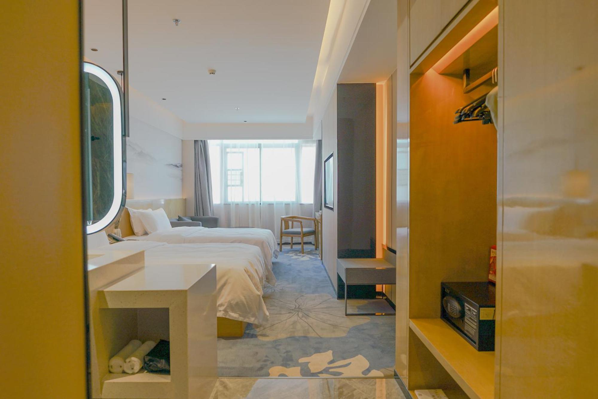Paco Hotel Shenzhen Luohu Port Buitenkant foto