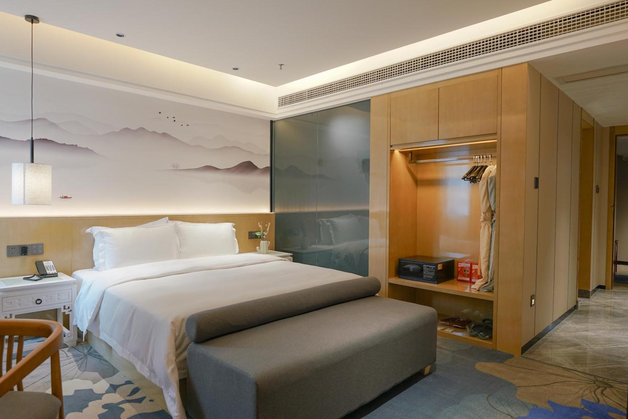 Paco Hotel Shenzhen Luohu Port Buitenkant foto