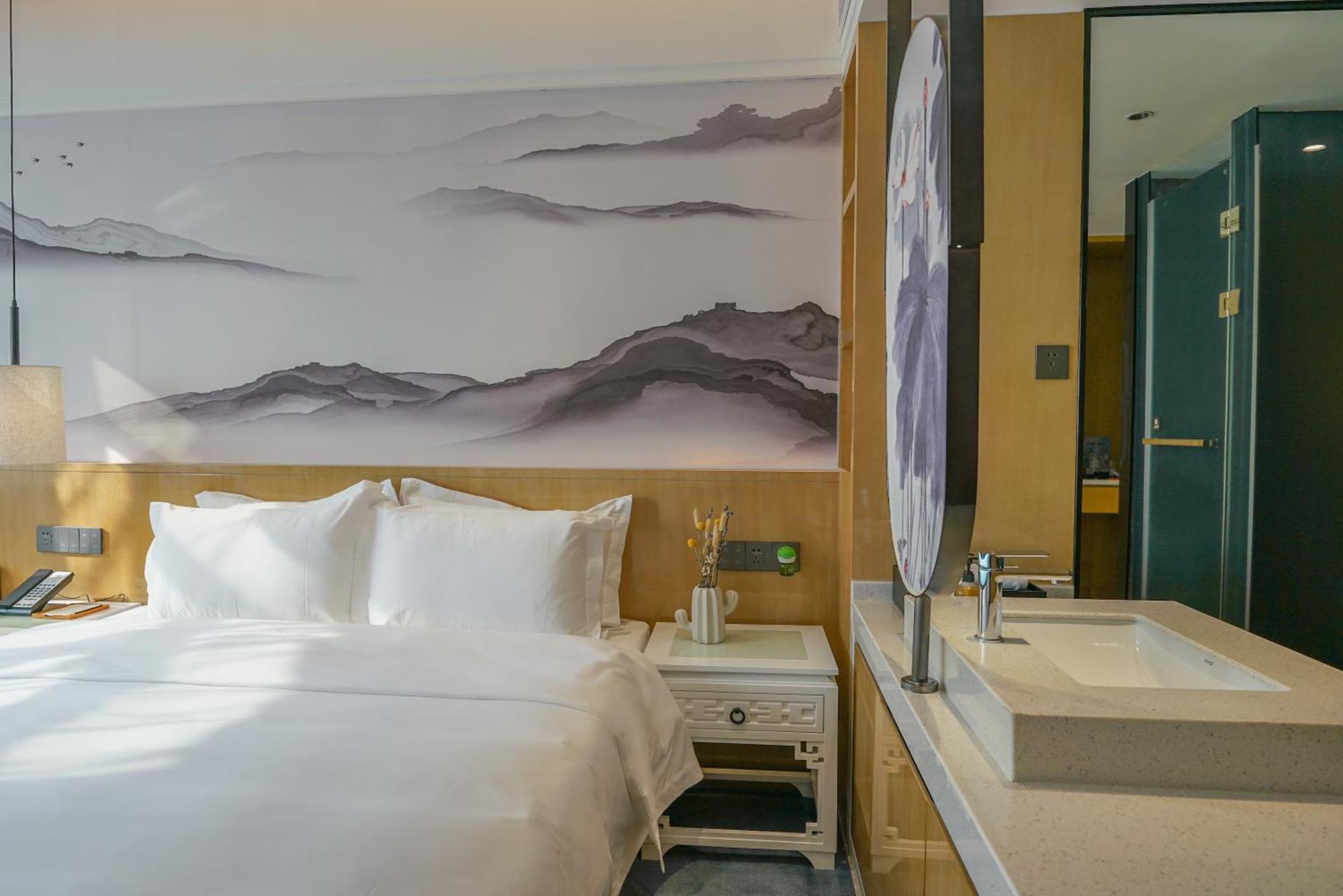 Paco Hotel Shenzhen Luohu Port Buitenkant foto